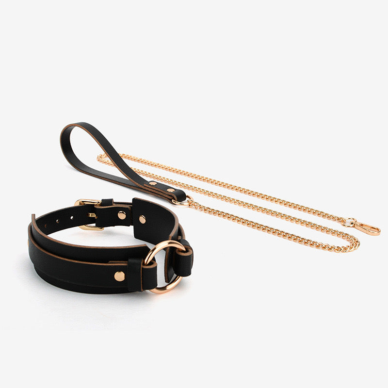 Leather Collar With Ring