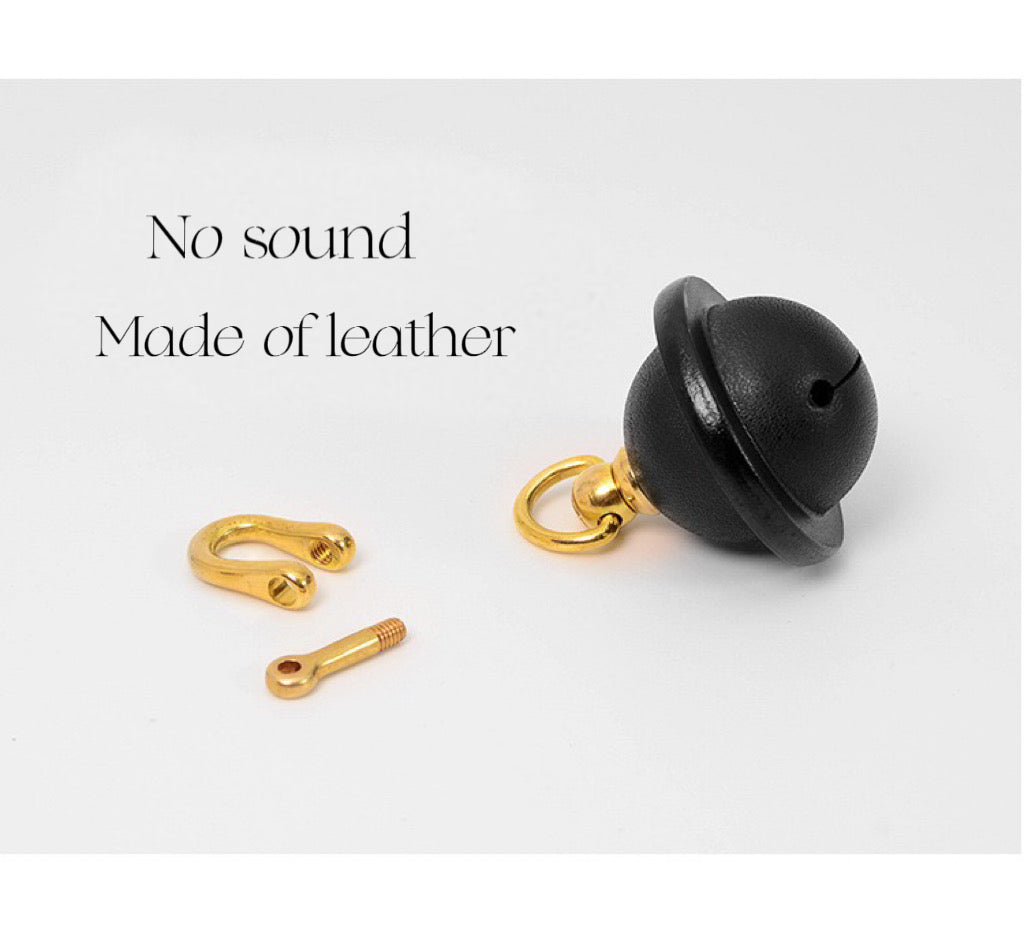 Classic Style Leather Collar